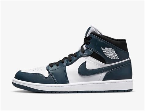 nike jordans donker blauw